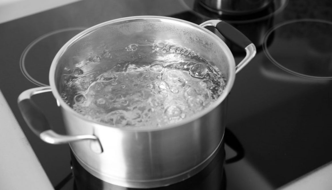 Wasser durch einfaches Schütteln zum Kochen bringen