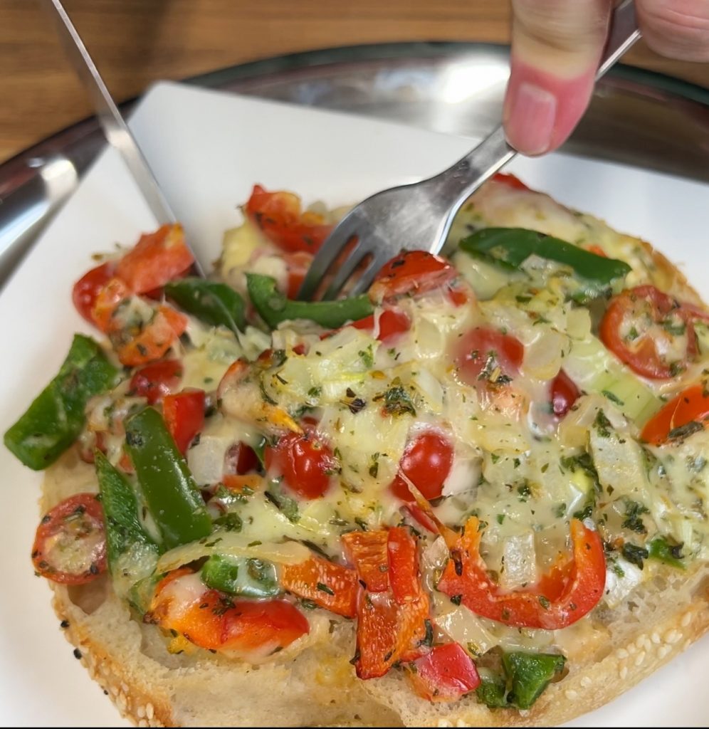 Fladenbrot überbacken mit Käse