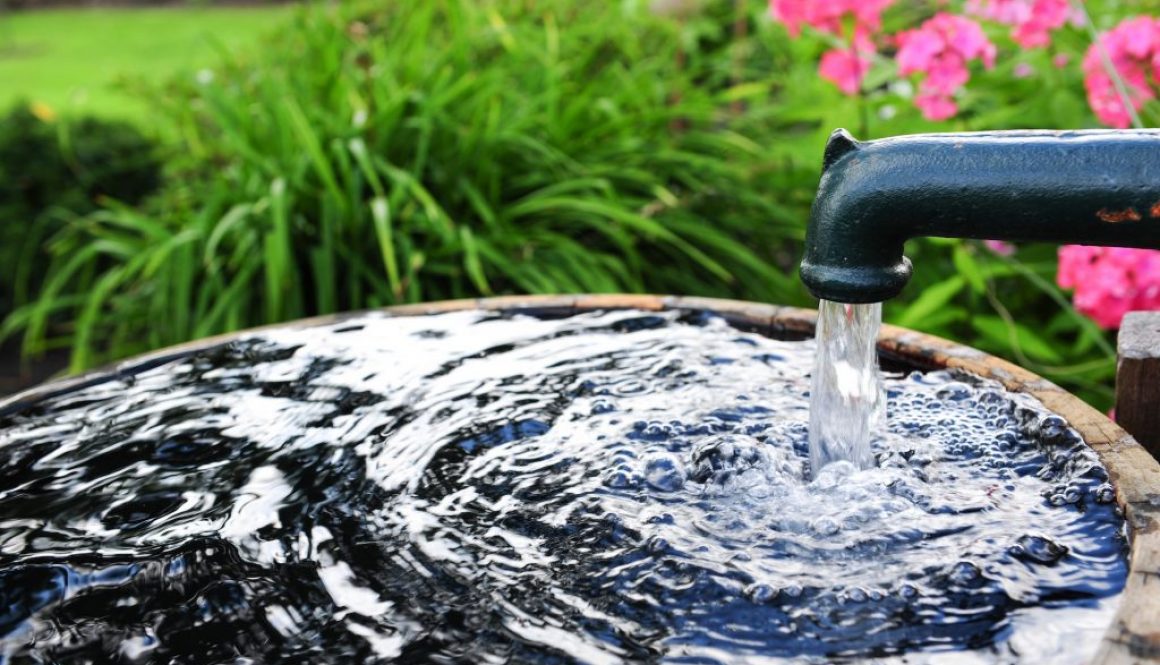 Brunnen und Wasserspiele im Garten