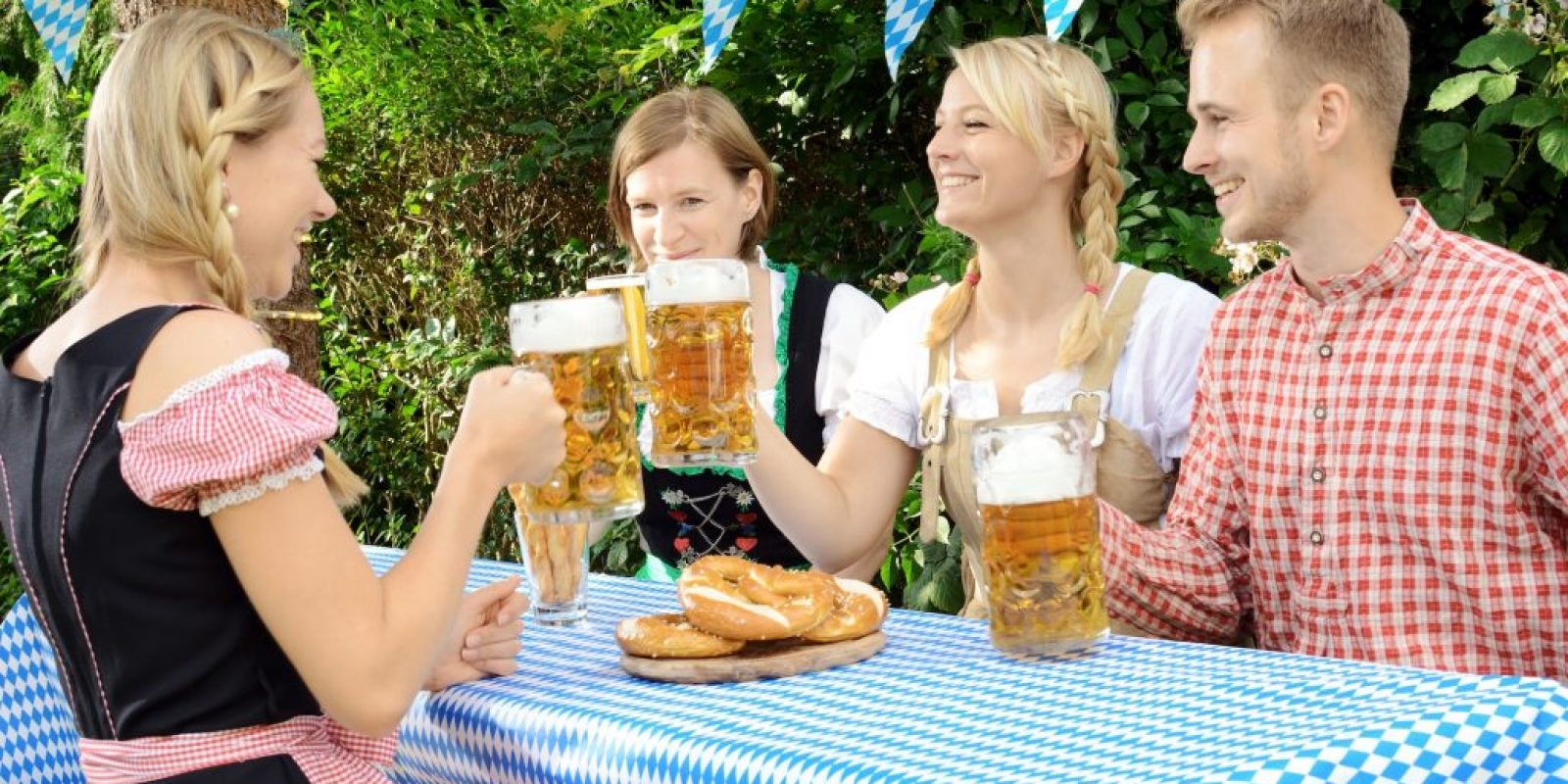 Oktoberfest im eigenen Garten feiern