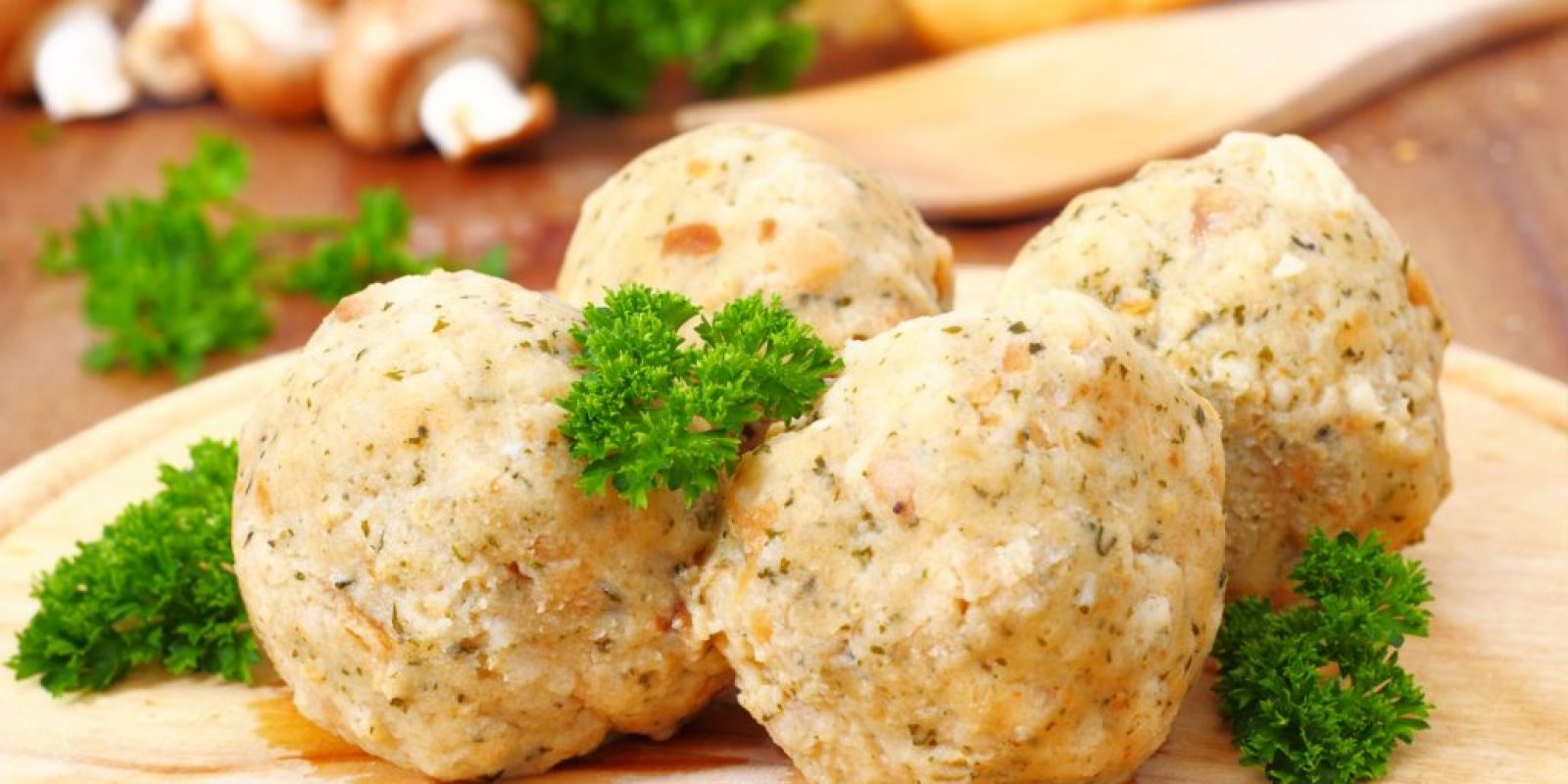 Semmelknödel Rezept