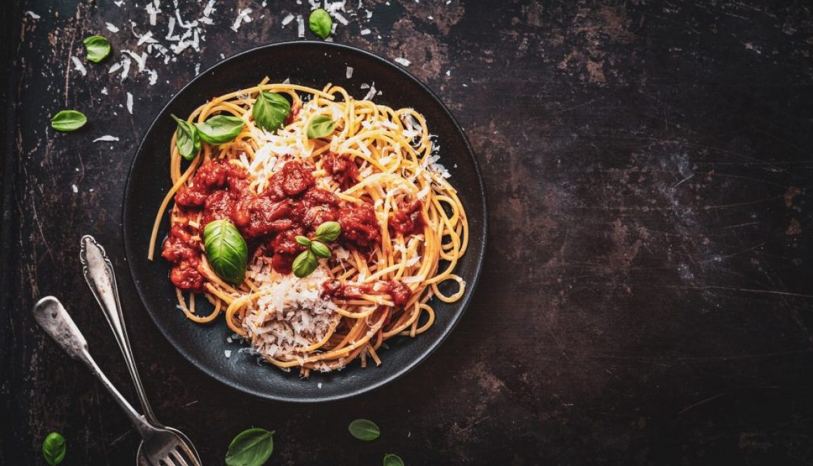 Spaghetti-Nudeln mit Parmesan