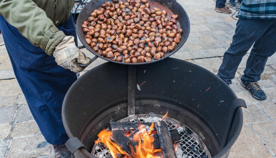 Maroni Braten auf Offenem Feuer